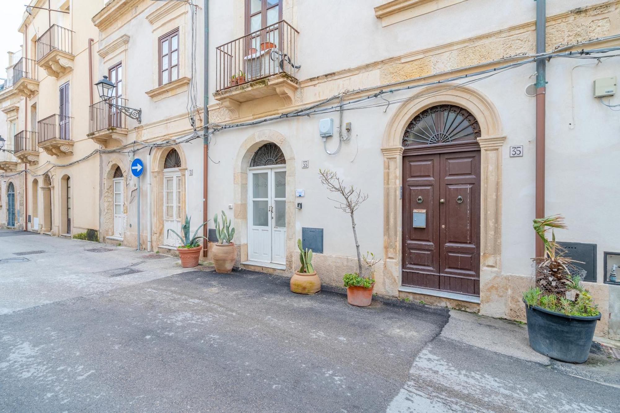 La Casa Di Eva In Via Nizza Apartment Syracuse Exterior photo